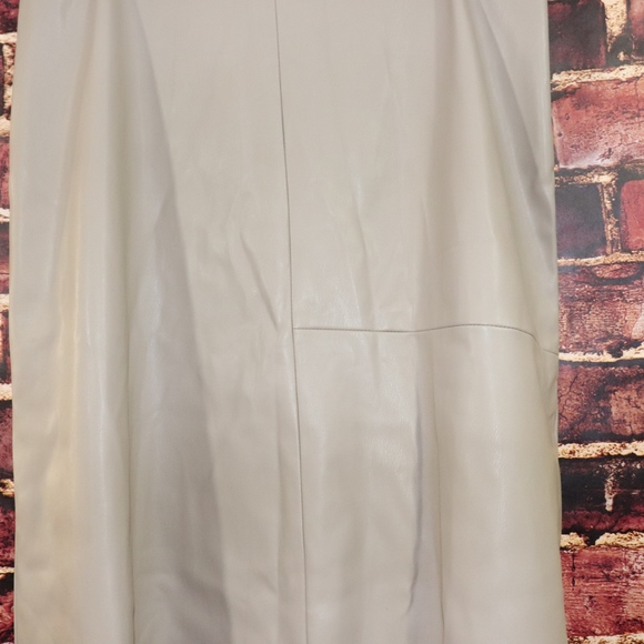 Chico's Size 0.5 XS Leather skirt Tan Hi-Lo skirt - Picture 4 of 8